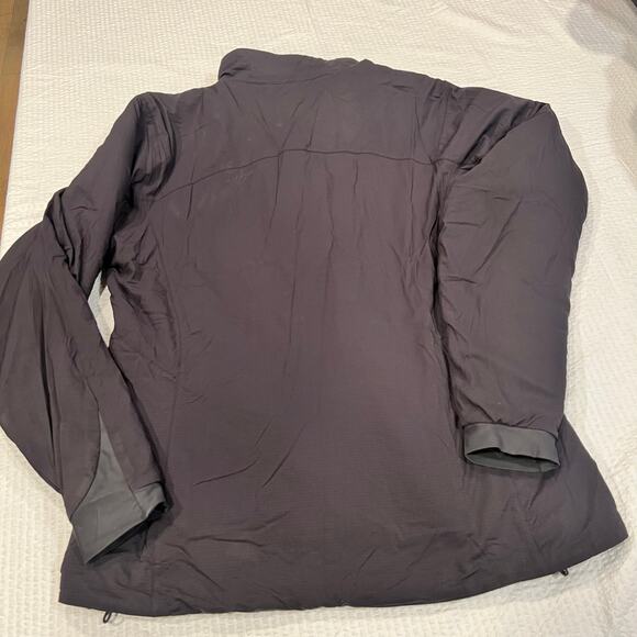 Arcteryx black puffer jacket women M/L - Picture 13 of 15